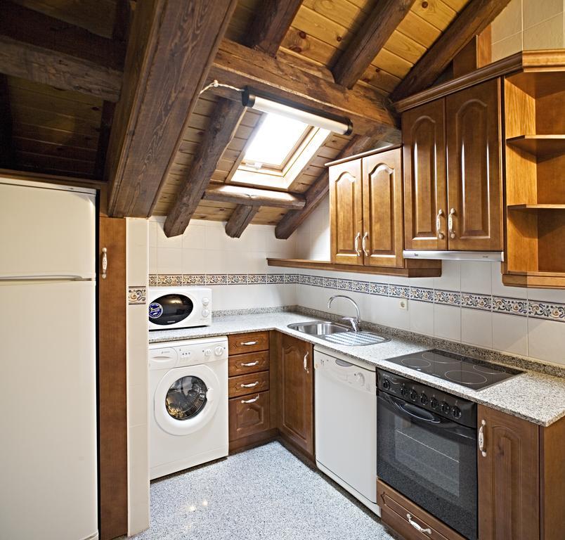 Apartamentos Casa Buisan Broto Habitación foto